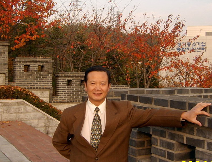 汪自強(qiáng)